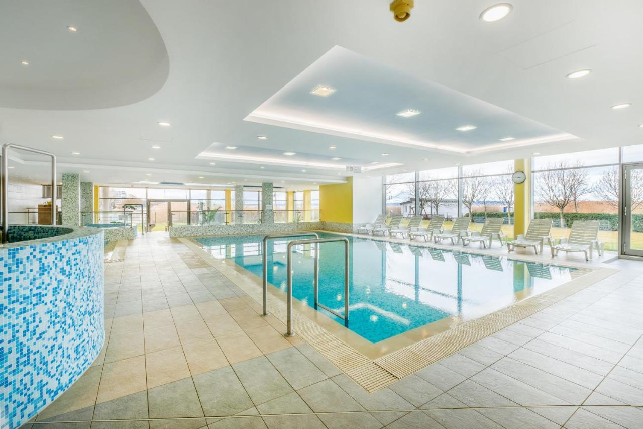 Myflat Club 218 Belvedere Wellness Apartment Siofok Luaran gambar