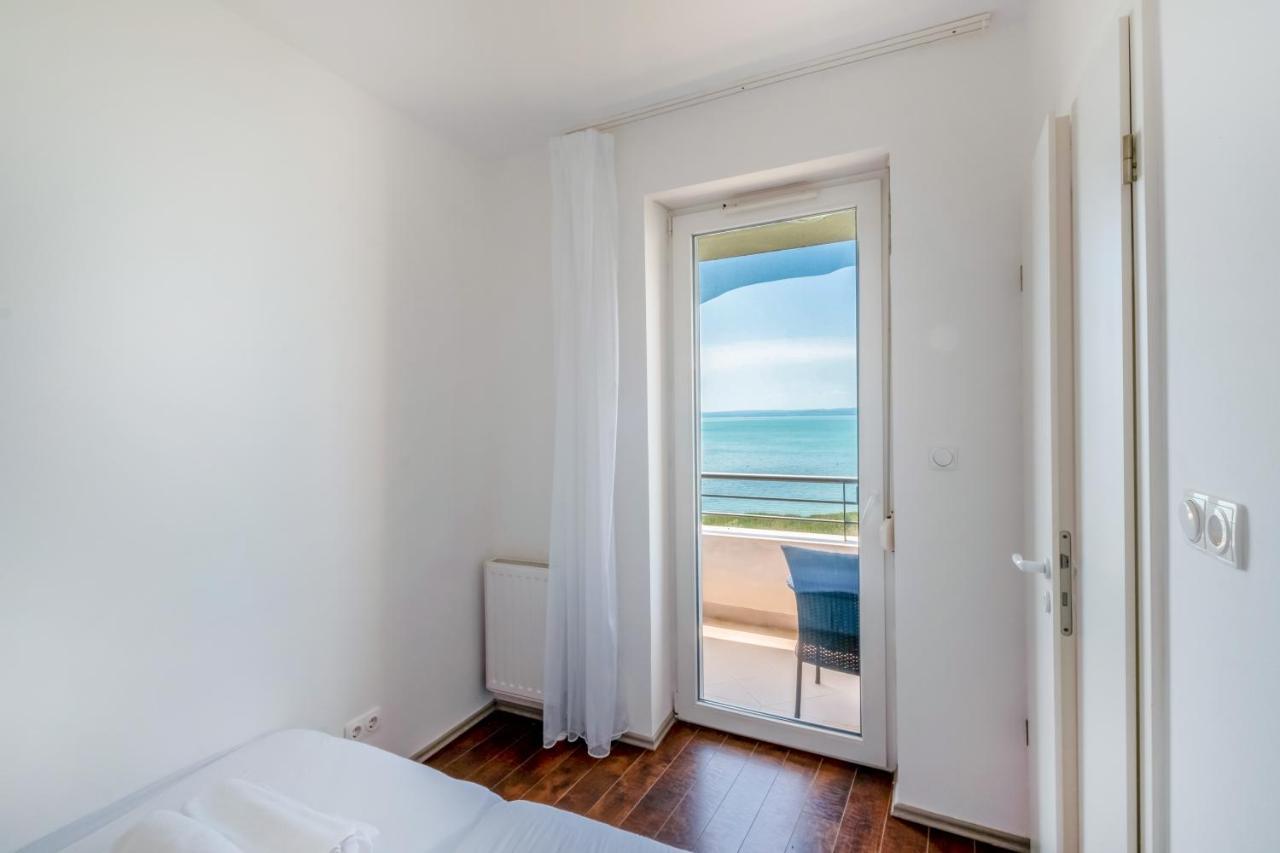 Myflat Club 218 Belvedere Wellness Apartment Siofok Luaran gambar