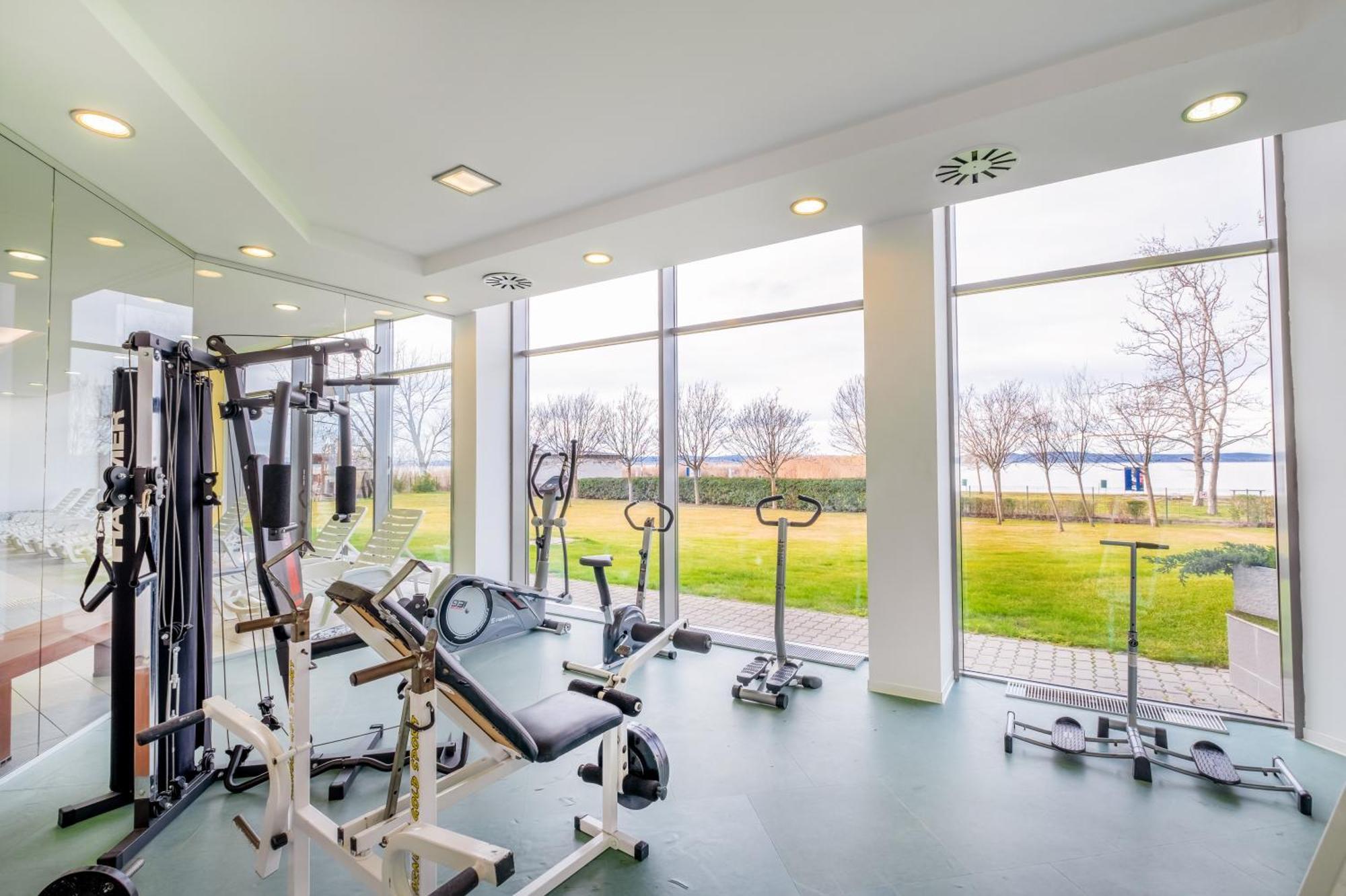 Myflat Club 218 Belvedere Wellness Apartment Siofok Luaran gambar